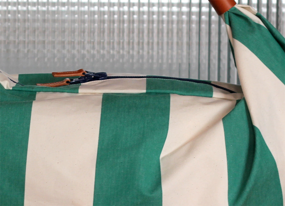 PRE-ORDERED LIMITED ÉDITION STRIPED WEEKENDER