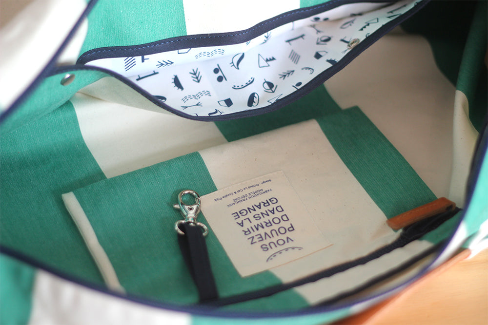 PRE-ORDERED LIMITED ÉDITION STRIPED WEEKENDER
