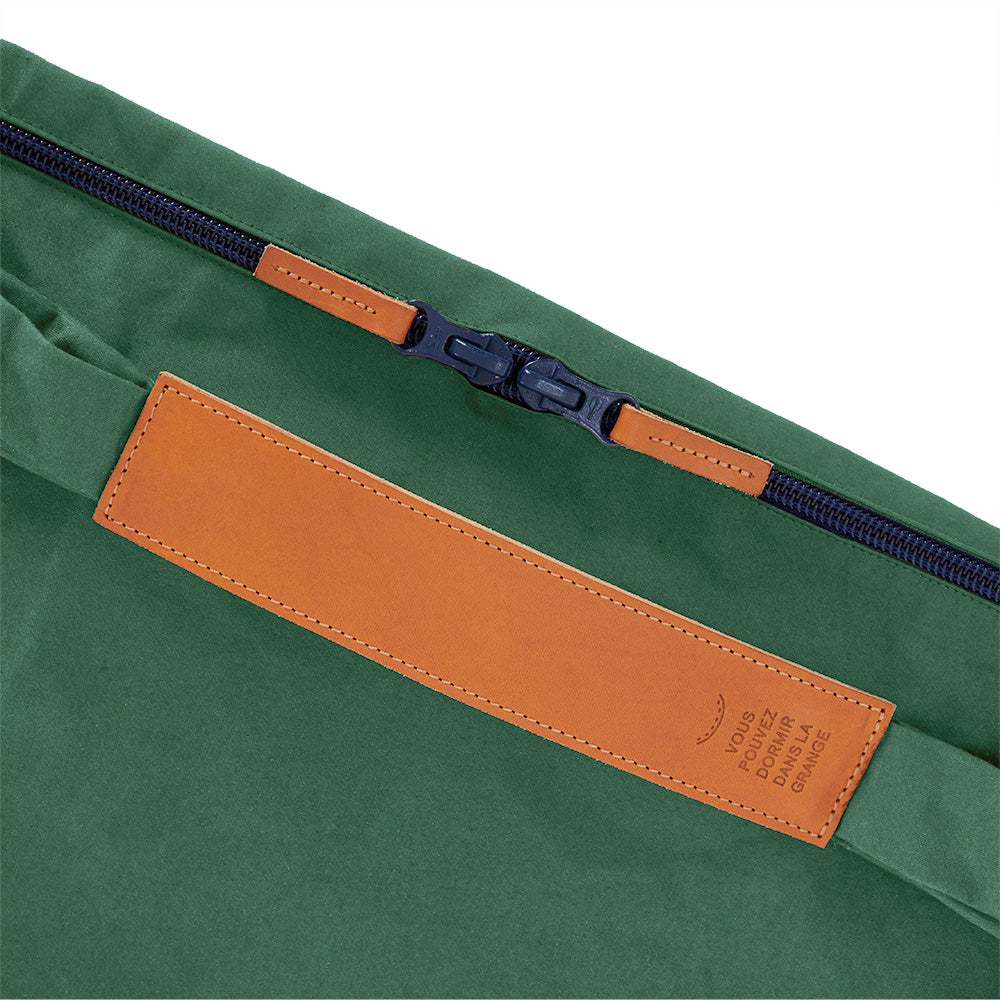 CLASSIC GREEN WEEKENDER