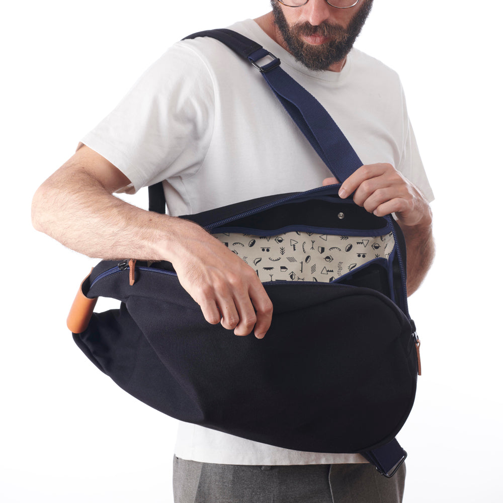 BLACK BACKPACK