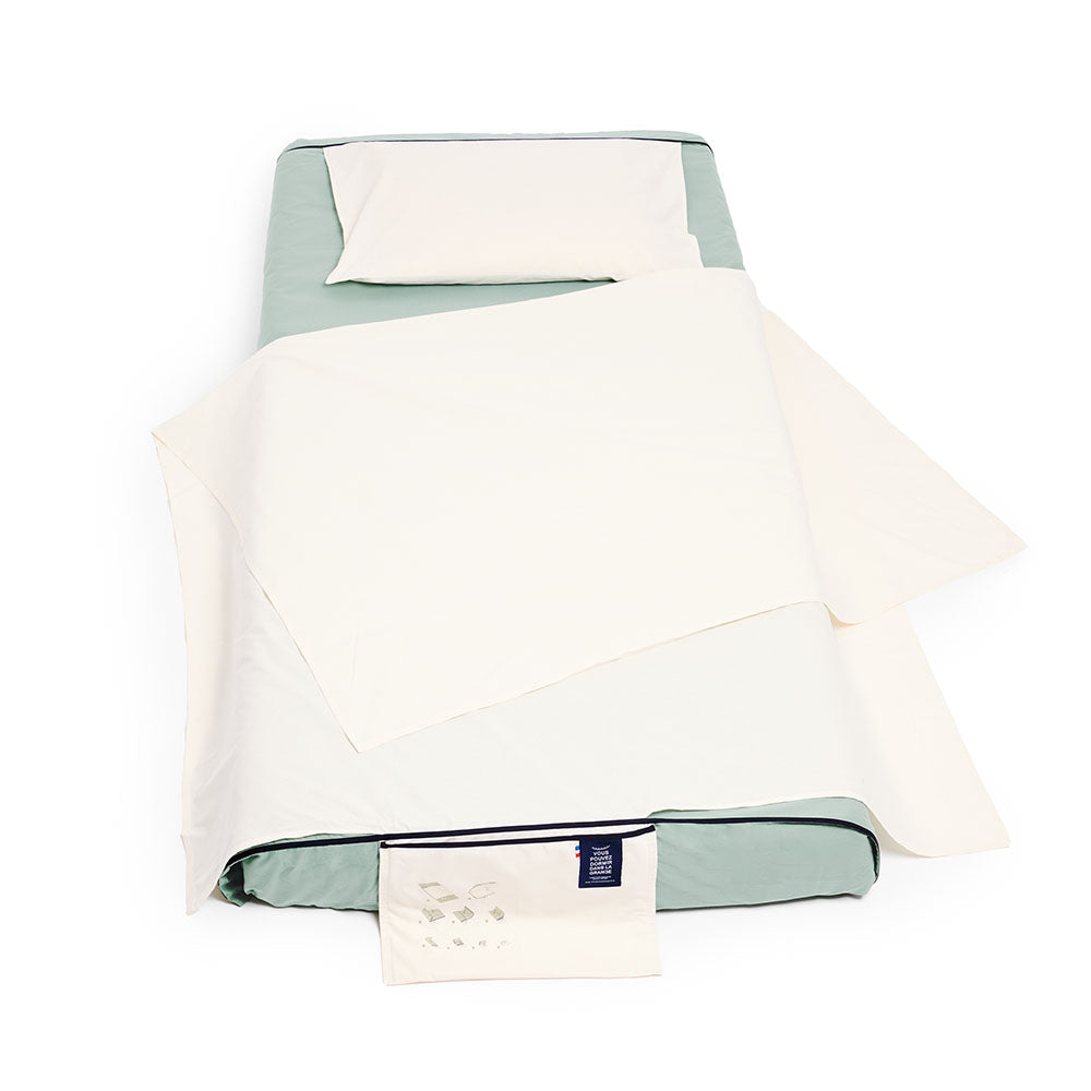 BLUE-GREY AND OFF-WHITE TRAVEL BED SHEETS